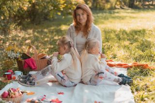 Každý rodič to zná: snažit se dostat do dítěte jídlo je jak snažit se naplnit cedník vodou… prostě mission impossible 😅🧸✨...