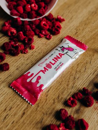 🍓 Přirozeně sladká radost pro děti i rodiče! Naše malinová tyčinka přináší výraznou malinovou chuť, a to bez umělých...